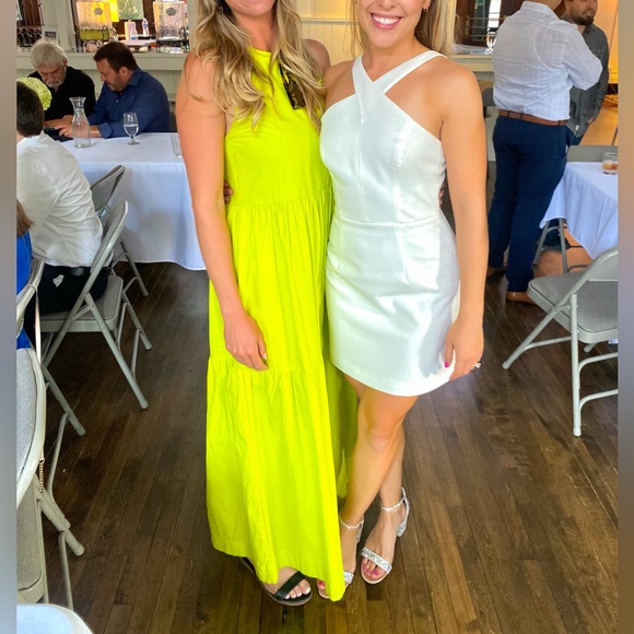 Lime Green Sleeveless Maxi Dress - Picture 6 of 13